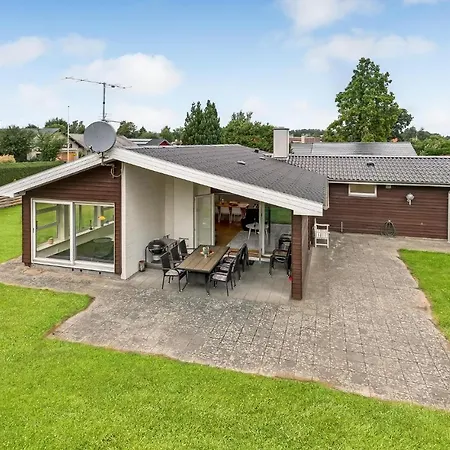 Holiday home 3 Bedroom In Borkop *